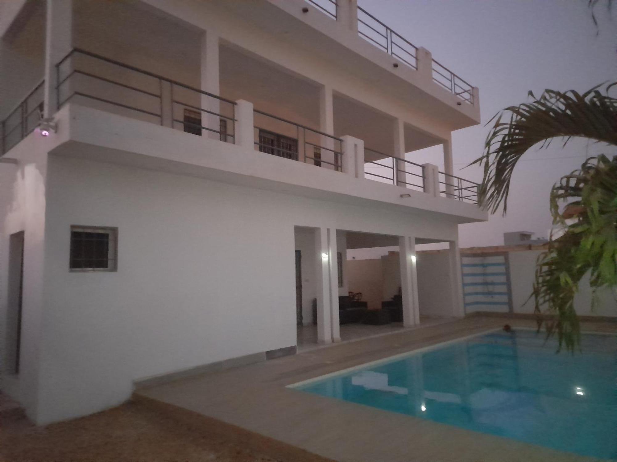 Maison D Hote La Dore Du Senegal Bas-De - Villa Somone Buitenkant foto