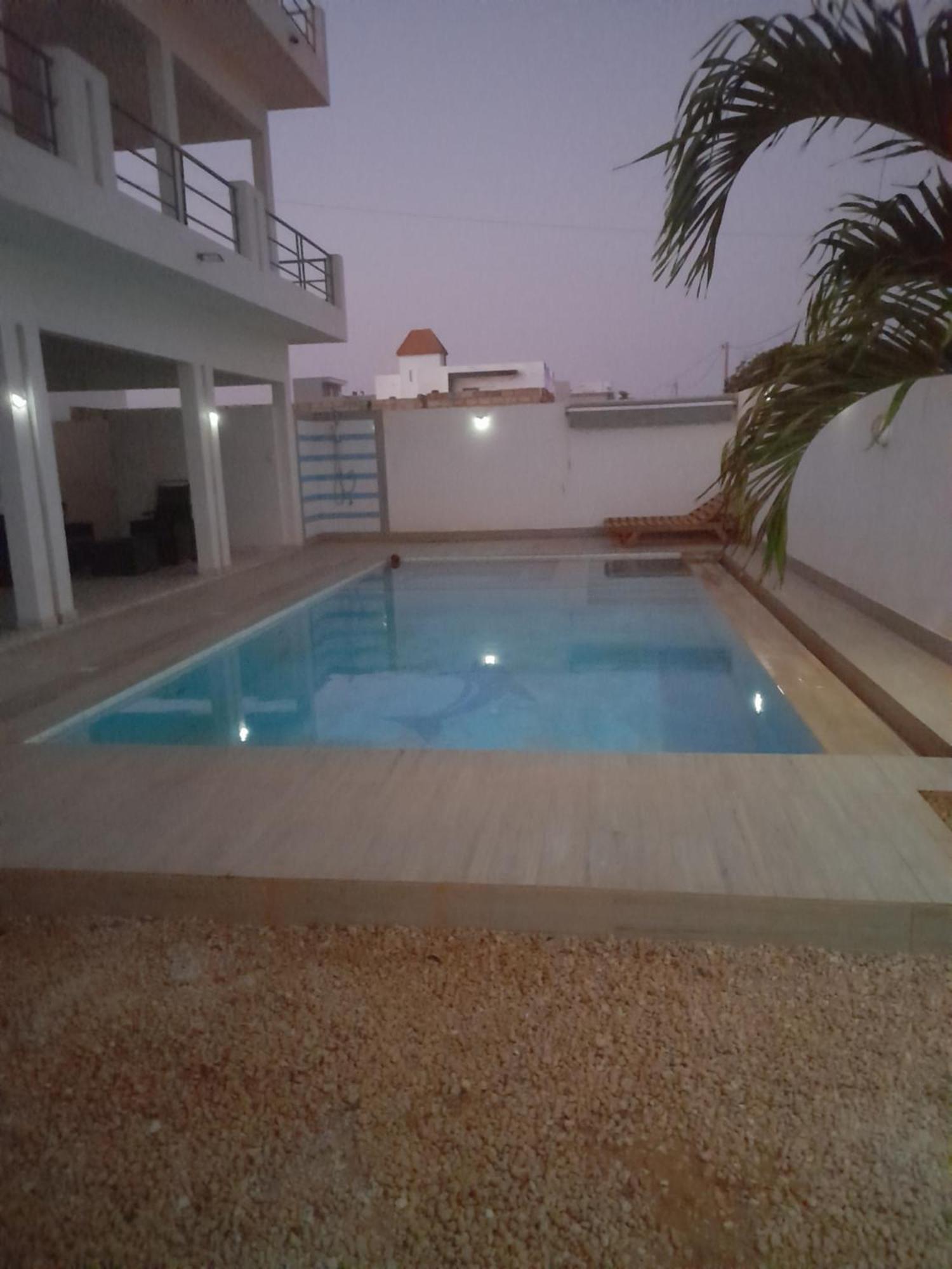 Maison D Hote La Dore Du Senegal Bas-De - Villa Somone Buitenkant foto